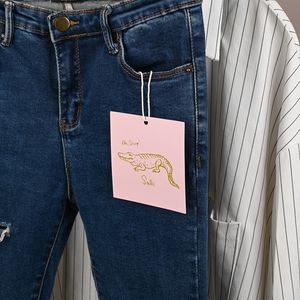 Etiquetas colgantes de papel ecológicas sostenibles de la mejor calidad directas de fábrica de China para ropa con logotipo propio China - Product Image 5