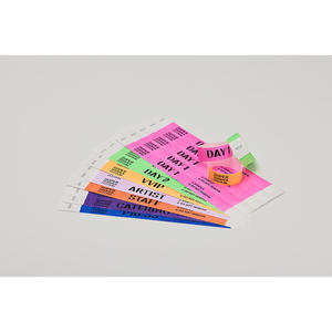 Bracelets TYVEK de couleur unie [AnyWristband] 25 mm (1 pouce) imprimés UV pour l'identification des événements et leur utilisation lors d'activités. - Product Image 1