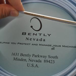 Sensor de Proximidad Nevada 330130-085-02-05/330130-085-02-05, Sonda IP68 con Conector SecureLock de Corriente Eddy, Industrial - Product Image 4