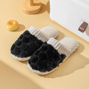 Chaussons d'intérieur et d'extérieur populaires pour hommes et femmes, automne-hiver, avec semelles épaisses antidérapantes et dessus en velours - Product Image 4