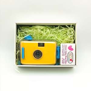 Cámara <span class=keywords><strong>Polaroid</strong></span> Multifunción Amarilla y Azul del Fabricante, Cámara de Fotos Retro a Prueba de Agua para Niños, Caja de Regalo - Product Image 2