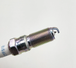 自動車専門エンジン交換部品スパークプラグOEM CYFS-12Y-2 SP-537 - Product Image 3