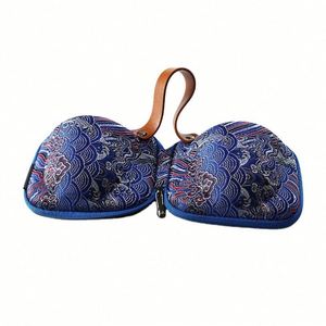 Nouvelle conception, étui rigide portable de voyage en EVA pour service à thé, broderie chinoise - Product Image 1