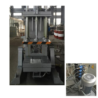 Machine de moulage sous pression par gravité en alliage d'aluminium de zinc inclinable à bras mécanique