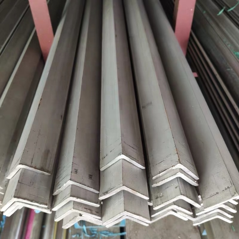 188 X 2.00 X 2.00 X 20 Equal Angle iron supplier