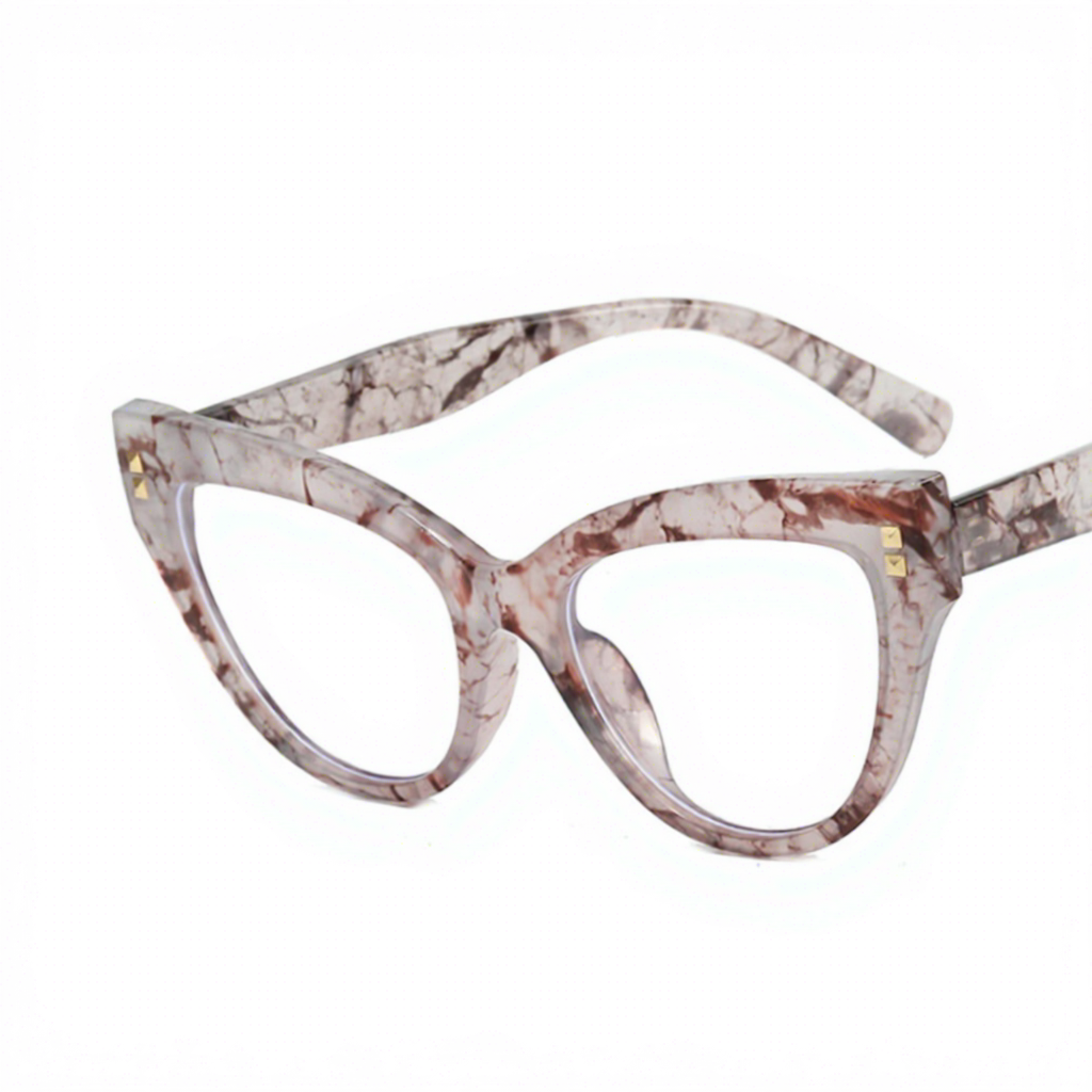 C5 Gelatina bianca avvolta con fette bianche di fiori