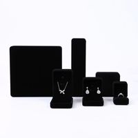 Boîte à bagues en velours personnalisée avec logo, grise, taille et forme variées, pour boucles d'oreilles, colliers, bijoux, boîtes cadeaux beiges, boîtes en velours violet pour bijoux