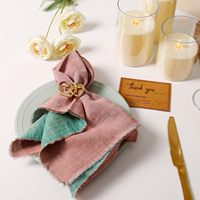 Serviette de table de haute qualité, surface AB, lavable et réutilisable, avec une élégante frange, en tissu polyester tissé.