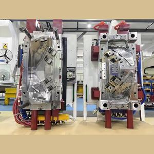 Fabricante de moldes de inyección de plástico de inyección de rotomoldeo de alta precisión para accesorios de parachoques de automóviles materiales PU ABS PVC - Product Image 6