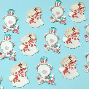 Personalizado Tecido Sew-On Emblemas Bordados Low MOQ Tecido Bordado Patches Flor Forma para Vestuário para Vestuário - Product Image 5