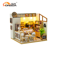 Hongda 2025 Nouveau produit M2505 Premier kit de maison de thé en mousse Maison de poupée miniature DIY Maison de poupée en bois pour adultes