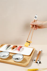 Экологичные деревянные палочки для еды с пандой в китайском стиле с керамическим держателем и чашей многоразовые столовые приборы для элитного делового подарка - Product Image 5