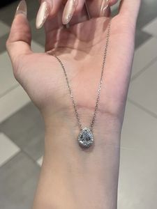 Xinfly - Collar con Colgante de Diamante Cultivado en Laboratorio de 18 Quilates y 1.17 Quilates, Forma de Gota de Agua, Joyería Fina con Forma de Pera, para Bodas, Estilo Moderno - Product Image 4