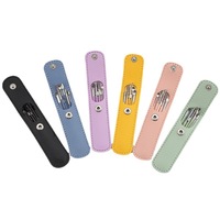 Qcyn Y181 – Kit de nettoyage d'oreilles en acier inoxydable et PU, portable, avec porte-clés, gratte-oreilles spiralé et cuillère à ressort pour l'élimination du cérumen