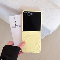 Nouvelle coque de téléphone magnétique coréenne Ins Simple Heart Ripple pour Samsung Z Flip8 Z Flip7 Z Flip6 Z Flip5 W25 Flip, toucher mat