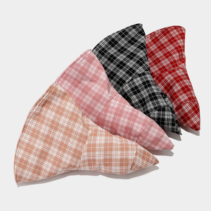 Casquette de soleil à carreaux avec logo personnalisé, chapeau bob à large bord pour les vacances d'été à la plage et les sorties en plein air - Product Image 3