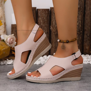 Sandalias de cuña hueca grandes para mujer, nuevas sandalias romanas de plataforma con suela gruesa para verano, venta al por mayor - Product Image 4