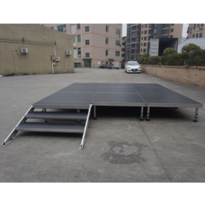 Scène surélevée portable en aluminium et bois pliable pour événements en plein air - Montage facile et certifiée CE - Product Image 2