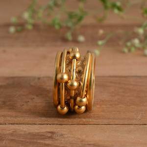 Anillo Giratorio Moderno Hecho a Mano con Cuentas de Latón Chapadas en Oro de 14K, Anillo Antiestrés para Aliviar la Ansiedad - Product Image 5