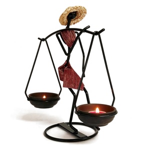 Figure <span class=keywords><strong>Fer</strong></span> Bougeoir En <span class=keywords><strong>Fer</strong></span> <span class=keywords><strong>Forgé</strong></span> En Métal Chandelier Créatif Femmes Bougeoir Fête Mariage Décoration De La Maison Européenne - Product Image 4