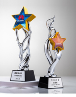 Trophées, médailles, plaques et souvenirs personnalisés en verre et résine, récompenses en verre et cristal sur mesure, très demandés