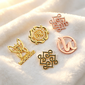 Broche de col en métal plaqué or avec emblème du Cambodge, épingle de revers personnalisée avec logo de marque, badge souvenir personnalisé pour ornement de vêtement - Product Image 3