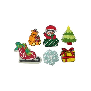 Fábrica Personalizada Dos Desenhos Animados Natal Papai Noel bordado beading lantejoulas Glitter sew-on patches letras para Roupas Roupas