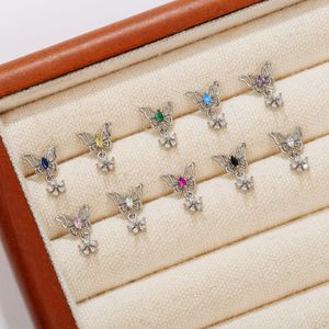 ZUOLA Gioielli per <span class=keywords><strong>Piercing</strong></span> di Alta Qualità, Orecchino a Farfalla Personalizzato con Zirconi, <span class=keywords><strong>Piercing</strong></span> Labret per Labbra, <span class=keywords><strong>Piercing</strong></span> <span class=keywords><strong>Trago</strong></span> in Titanio Placcato <span class=keywords><strong>Argento</strong></span> - Product Image 1