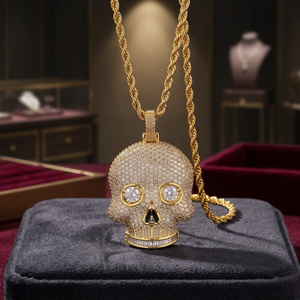 Collar de Hombre Estilo Hip Hop con Colgante de Calavera Chapado en Oro y Piedras de Circonio - Product Image 3