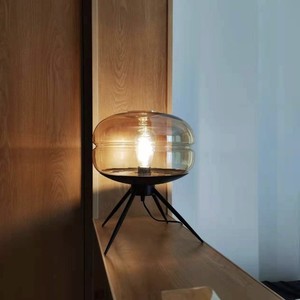 Lámpara de mesa moderna de cristal ámbar, bombilla incandescente E27 220V para sala de estar, dormitorio, mesita de noche, iluminación decorativa - Product Image 4