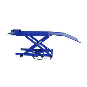 Plataforma Elevadora Neumática Tipo Tijera para Motocicletas OSATE de 800 lb con Certificación CE - Product Image 2