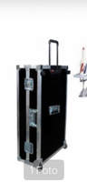 Vente chaude 2022 : Bar mobile portable avec design intérieur personnalisable, livré en flight case, en Indonésie