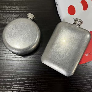 Fiaschetta in Acciaio Inox Titanio di Alta Qualità 6oz, Design Quadrato Mini, Colore e Logo Personalizzabili, Regalo Minimalista per Uomo, Campeggio - Product Image 2