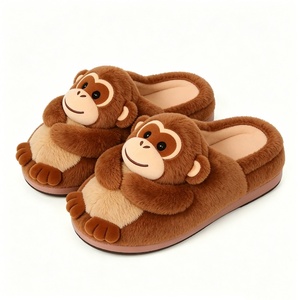 Chaussons personnalisés en forme de singe 3D, Chaussons d'intérieur mignons en fourrure de singe, Chaussons d'intérieur à enfiler en forme d'animal singe - Product Image 3