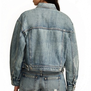 Veste en jean classique pour femme, la plus vendue, avec logo personnalisé, manches longues, boutonnée, bleu délavé, style vintage, décontractée - Product Image 2