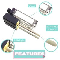 Nouvelle Arrivée Gloss à Lèvres Lumineux LED Marque Blanche Végan Résistant à l'Eau Non Collant Rouge à Lèvres Liquide Scintillant avec Lumière et Miroir Intégrés