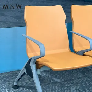 M & W in acciaio a buon mercato aeroporto in attesa stazione ferroviaria panchina