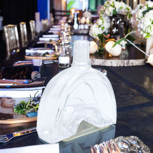 <span class=keywords><strong>Cristal</strong></span> blanc matériel créatif haut de gamme personnalisé arqué XO whisky Brandy bouteille de <span class=keywords><strong>vin</strong></span> en <span class=keywords><strong>verre</strong></span> pour la maison bar et fête - Product Image 5