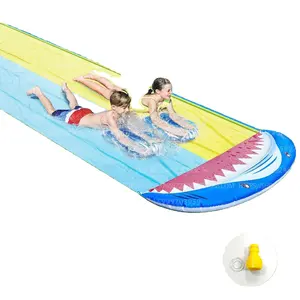 D04 शार्क स्लिप स्लाइड 16 फीट इंफ्लेटेबल स्प्लेश पानी स्लाइड 2 रेसिंग लेन आउटडोर ग्रीष्मकालीन पानी के खिलौने