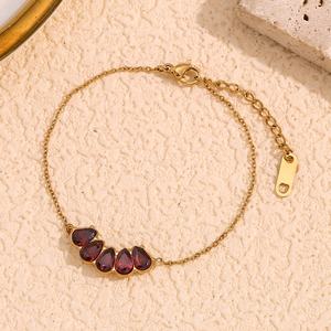 उच्च गुणवत्ता वाले फैशन गहने ब्रैसलेट 18k सोने की प्लेटेड स्टेनलेस स्टील लाल पानी की बूंद महिलाओं के लिए - Product Image 2