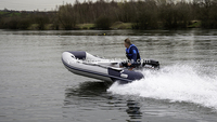 Bateau de pêche gonflable en PVC pliable en gros Offre Spéciale 3m 4m 5m bateau à rames portable pour les activités de dérive en plein air