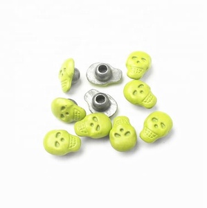Rivets et clous en forme de crâne en métal, Logo personnalisé, vente en gros, - Product Image 1