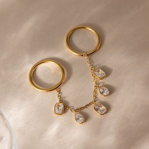 Anillos <span class=keywords><strong>de</strong></span> <span class=keywords><strong>Pareja</strong></span> Vintage <span class=keywords><strong>de</strong></span> Acero Inoxidable Chapados en Oro con Colgante <span class=keywords><strong>de</strong></span> Borla y Piedra <span class=keywords><strong>de</strong></span> Circonita, Joyería <span class=keywords><strong>de</strong></span> Moda Impermeable para Ella - Product Image 3