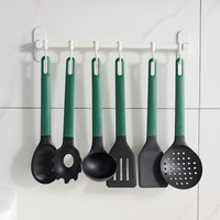Sets d'ustensiles réutilisables en plastique RPET + PP d'accessoires de cuisine écologiques pour la cuisine