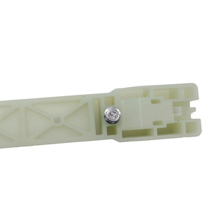 Base de Manija Exterior Delantera Kia 826651F000 de Plástico, Lado Derecho, para Puerta de Coche - Product Image 4