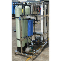 Ro Portable 250LPH dispositif d'usine de dessalement de l'eau chine traitement de l'eau de mer avec pompe récipient à pression PLC-1 an de garantie