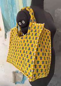 Sac fourre-tout matelassé en coton fait main, imprimé artisanal, pour voyage, shopping, sac à bandoulière pour femme - Product Image 3