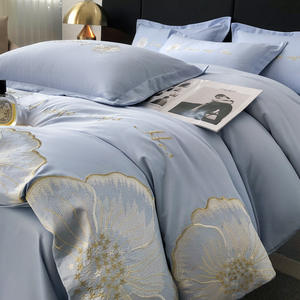 Ensemble de <span class=keywords><strong>couette</strong></span> d'été en <span class=keywords><strong>soie</strong></span> glacée lisse de style européen 4 pièces literie imprimée respectueuse de la peau couverture de <span class=keywords><strong>couette</strong></span> remplie de coton drap de lit cadeau - Product Image 4