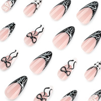 Faux Ongles Personnalisables en Gros - Ongles Stiletto Noirs et Blancs avec Dentelle et Nœud, à Pois et à Carreaux, Style Coquette Douce