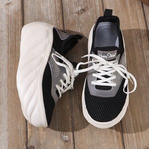 Scarpe da passeggio Best seller Hellosport da <span class=keywords><strong>donna</strong></span> comode <span class=keywords><strong>Sneakers</strong></span> con plateau <span class=keywords><strong>bianche</strong></span> <span class=keywords><strong>e</strong></span> <span class=keywords><strong>nere</strong></span> con capo caldo Sole spesso - Product Image 6